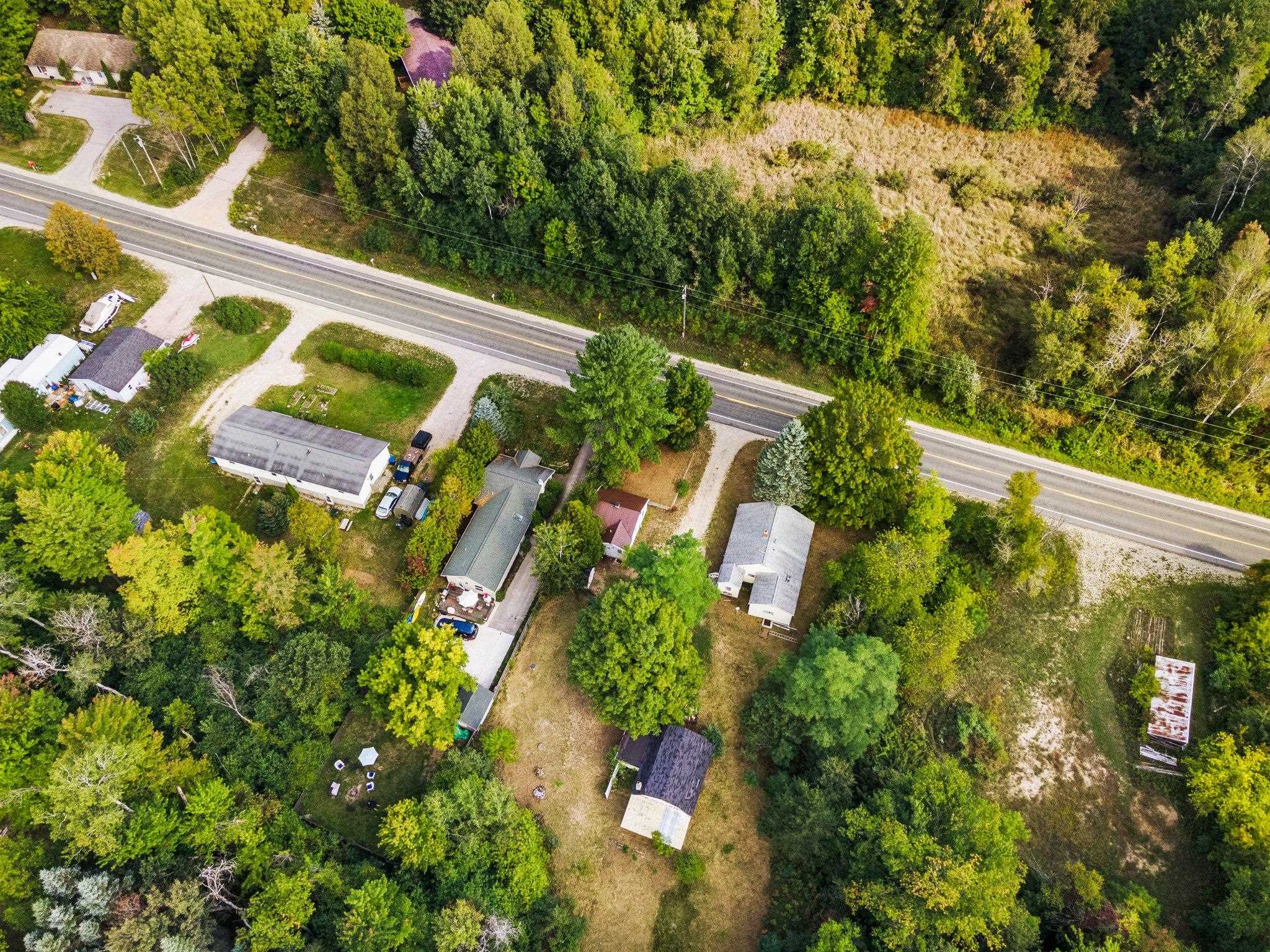 8860 East Fouch Road Traverse City, MI 49684 - Photo 7 of 9 1917294-6.JPG