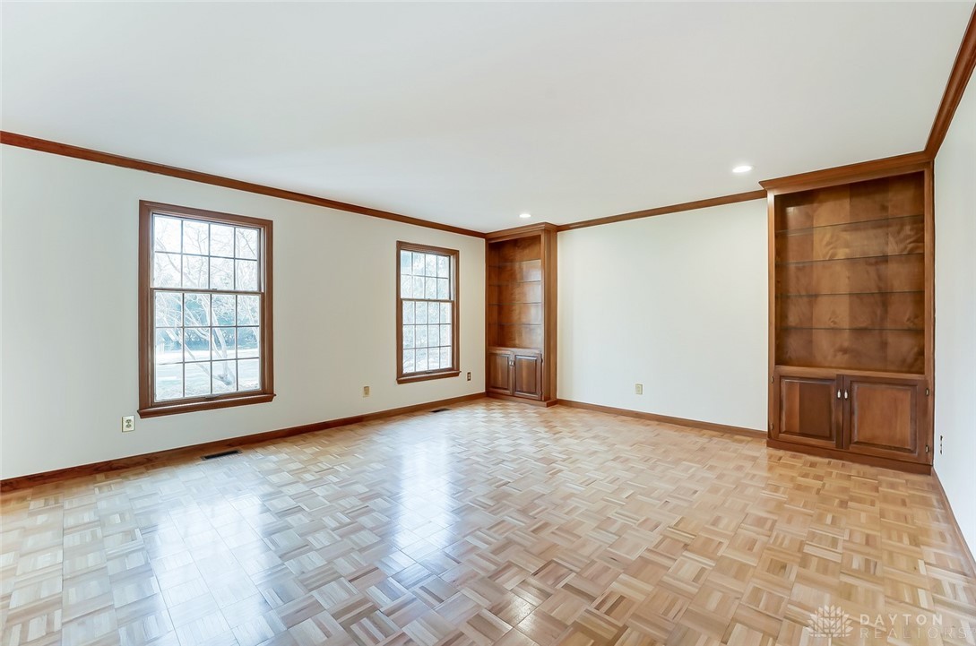 6475 Durban Road Dayton, OH 45459 - Photo 9 of 100 Gallery Image 9