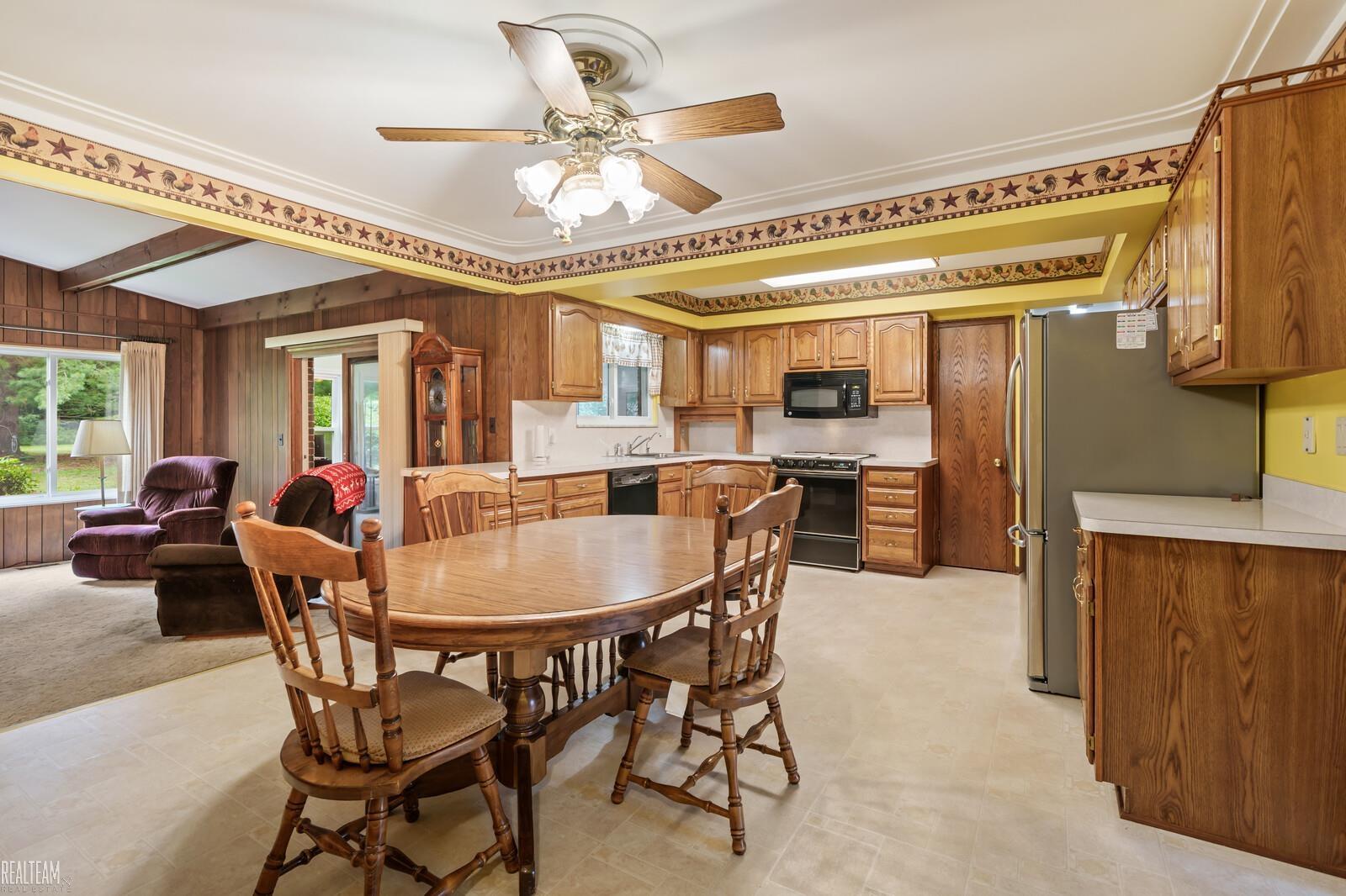 74229 Van Dyke Road Romeo, MI 48065 - Photo 11 of 30 50189517-DD66C46D-B843-4923-8C85-ACD73E2FC6DA.JPG