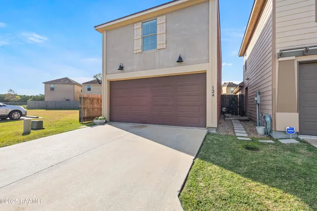 $239,000 | 124 Fullerton Lane, Lafayette, LA 70508