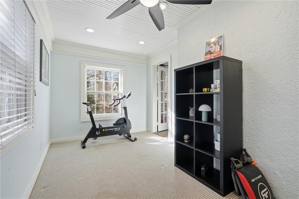 200 West 68th Terrace Kansas City, MO 64113 - Photo 11 of 37