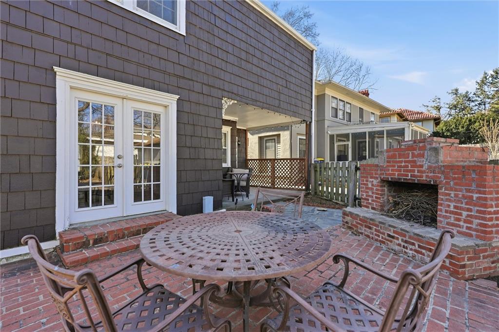 200 West 68th Terrace Kansas City, MO 64113 - Photo 32 of 37