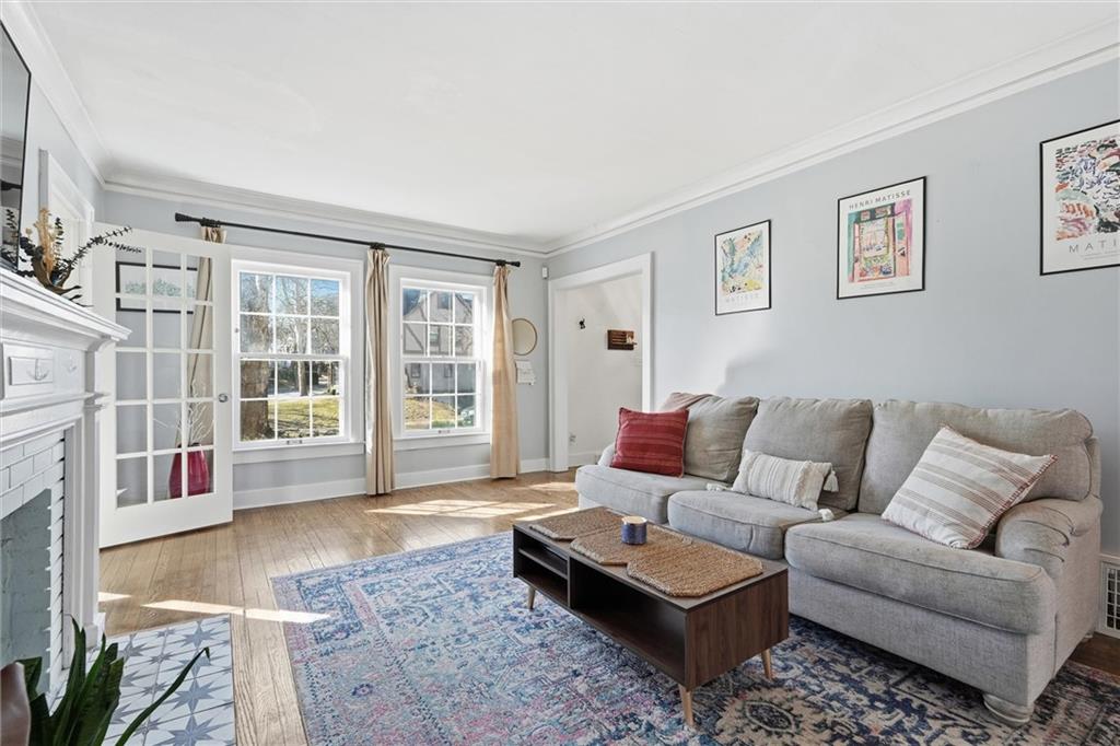 200 West 68th Terrace Kansas City, MO 64113 - Photo 9 of 37