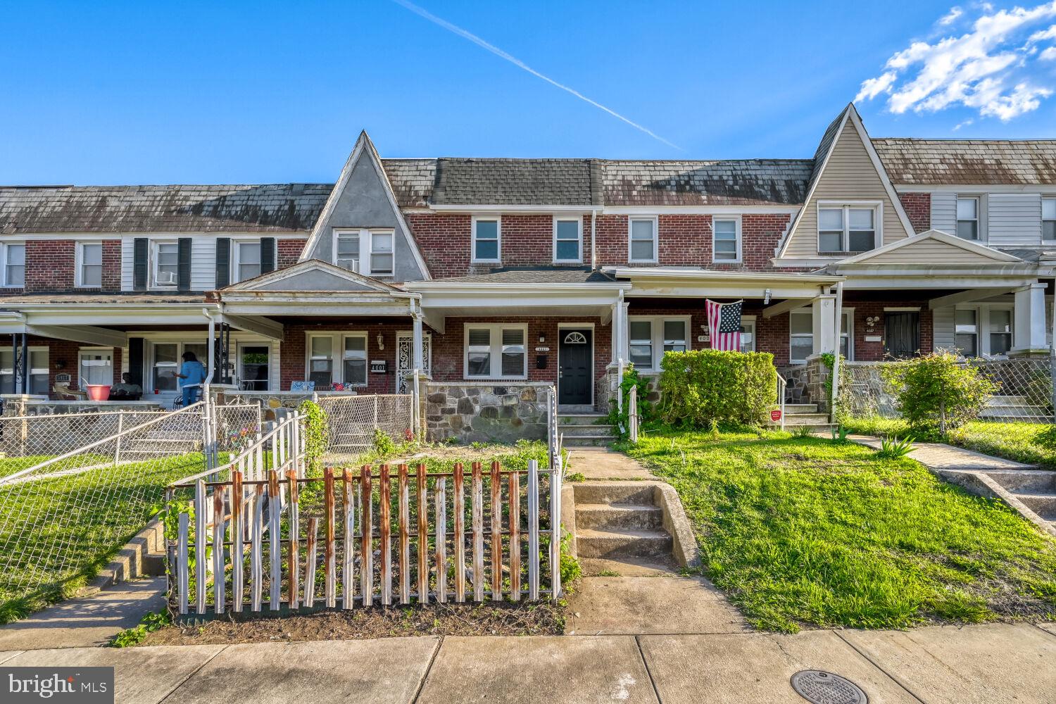4003 Woodridge Road Baltimore, MD 21229 - Photo 2 of 22