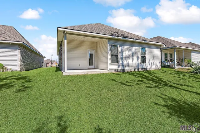 $2,800 | 10810 Maitland Avenue, Baton Rouge, LA 70810