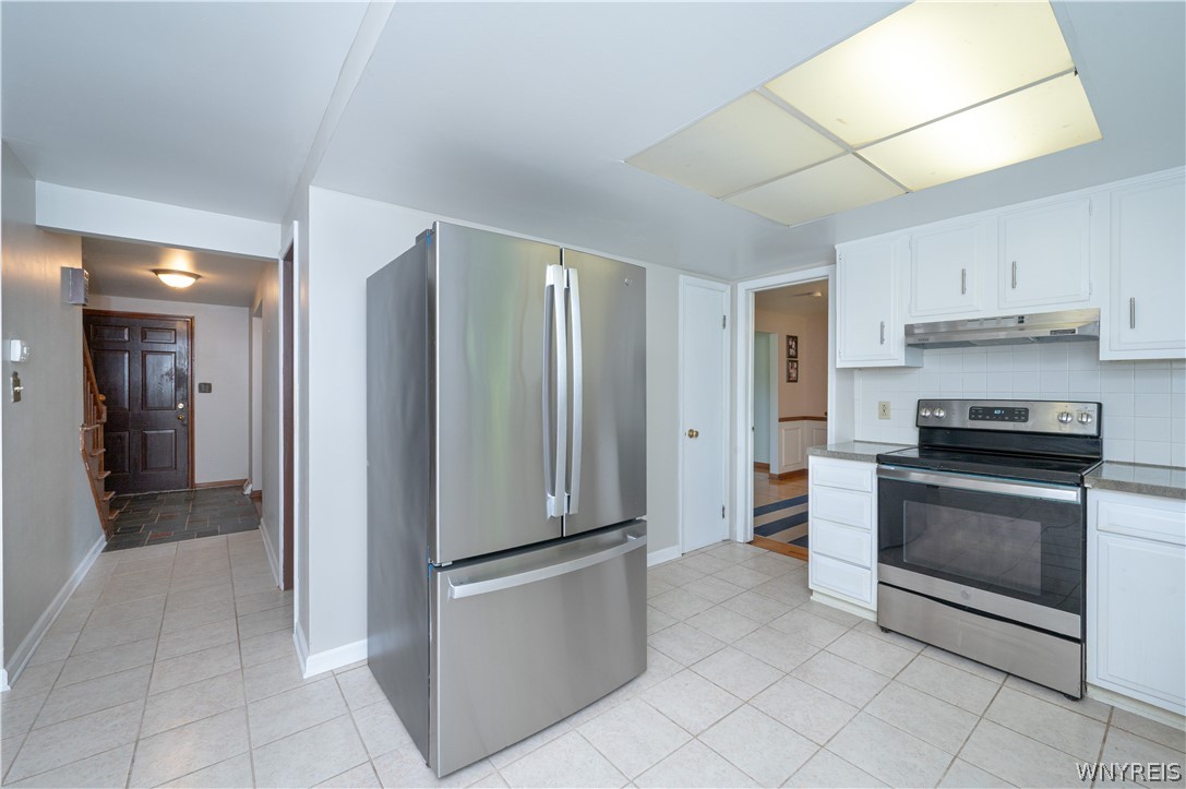 1042 Maple Road Amherst, NY 14221 - Photo 3 of 38