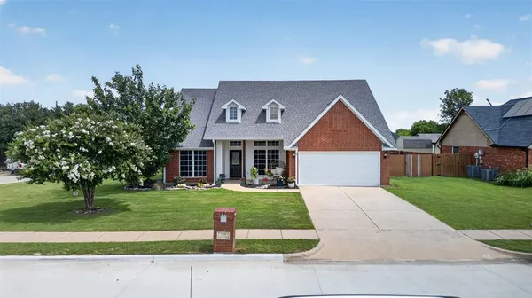 $368,000 | 100 Radecke Road, Krum, TX 76249