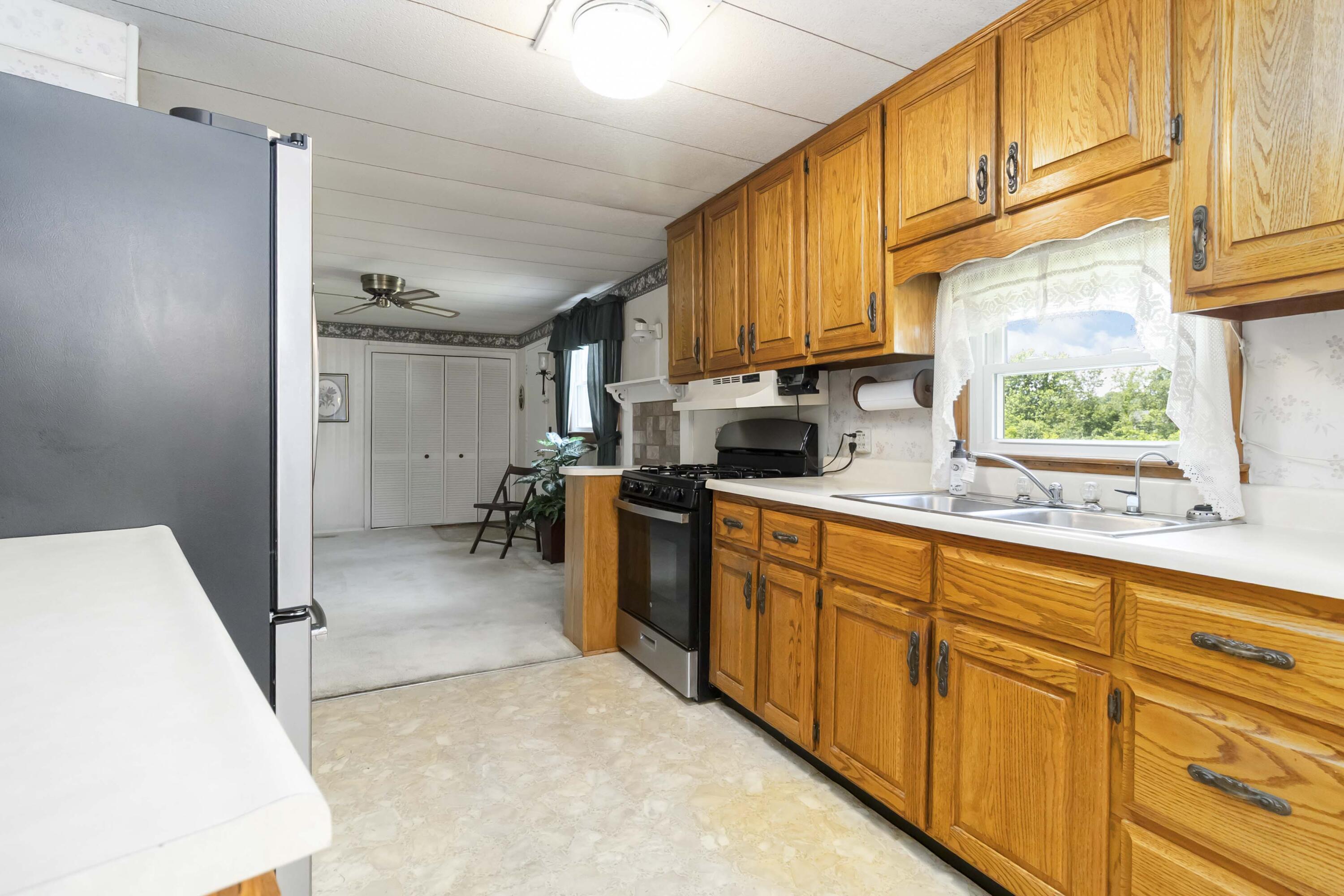 445 Flint Road Waco, KY 40385 - Photo 16 of 34 012