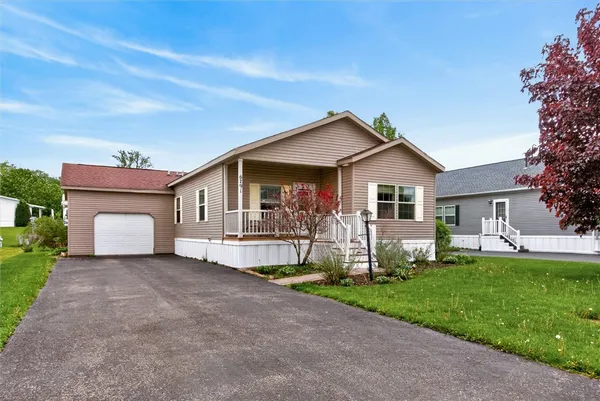 $134,900 | 6291 Lambert Street, Unit 668, Victor, NY 14564