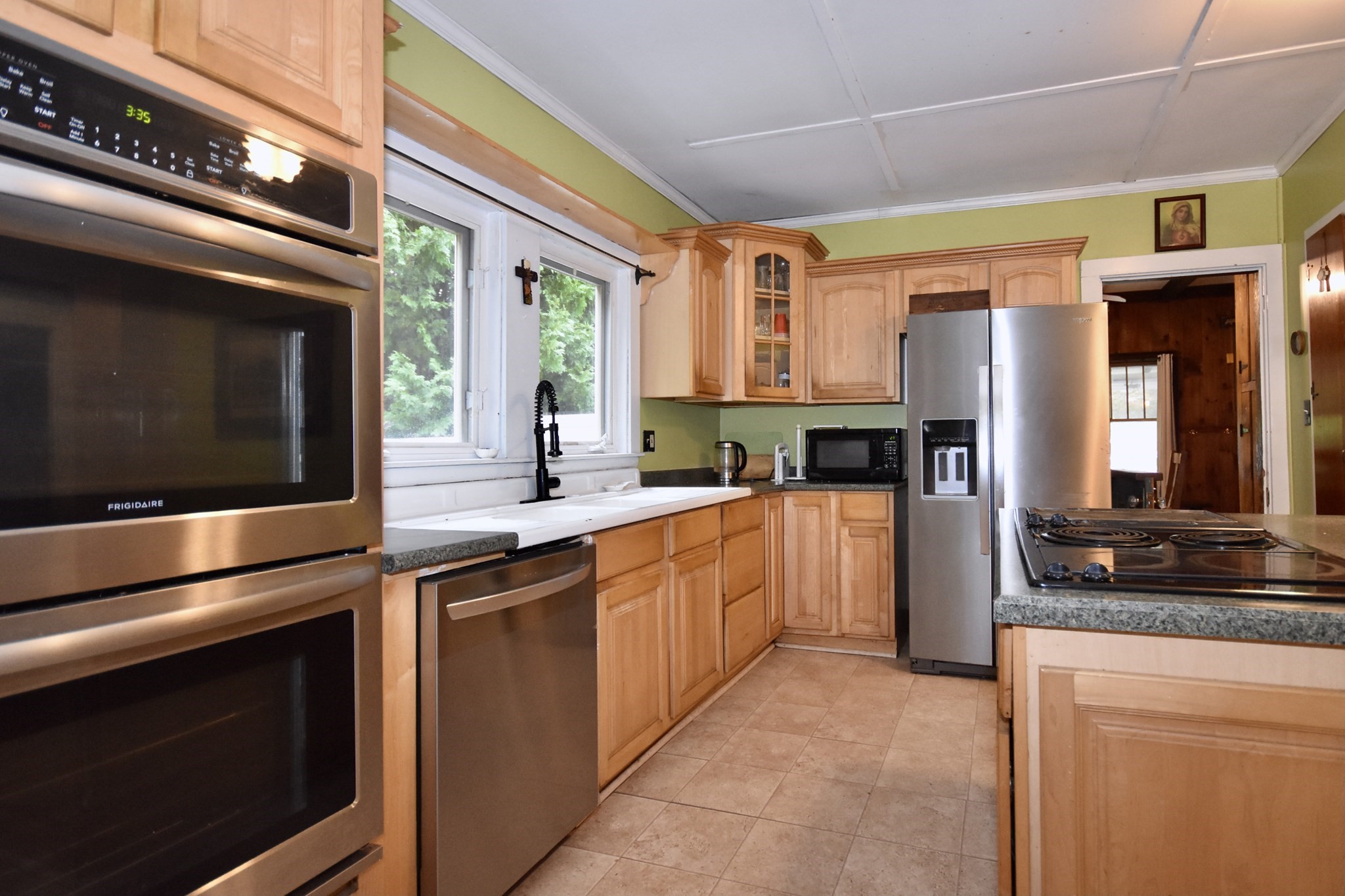 329 Wareham Road Marion, MA 02738 - Photo 13 of 31 Gallery Image 13