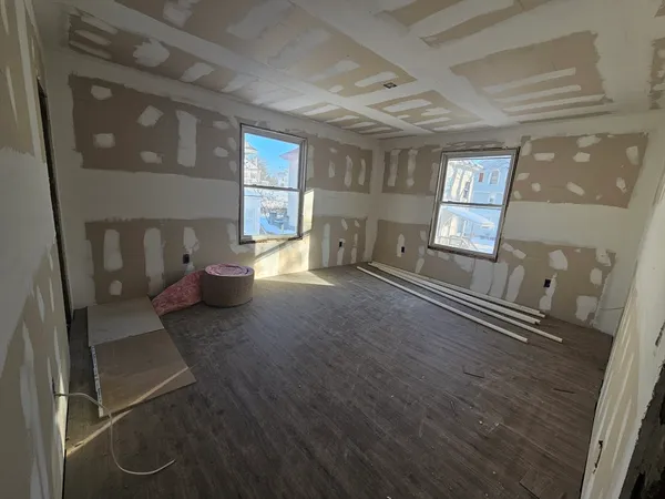 a view of an entryway with furniture