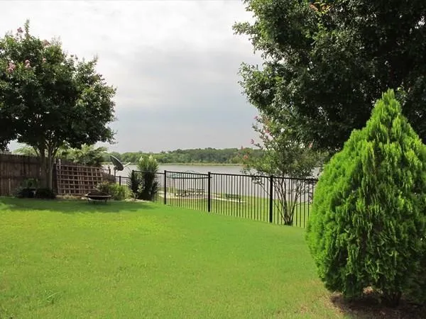 $2,395 | 10312 Lake Park Drive, Fort Worth, TX 76053