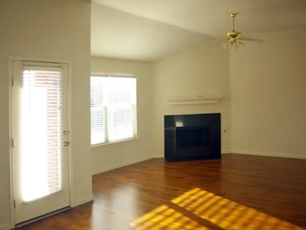 $2,395 | 10312 Lake Park Drive, Fort Worth, TX 76053