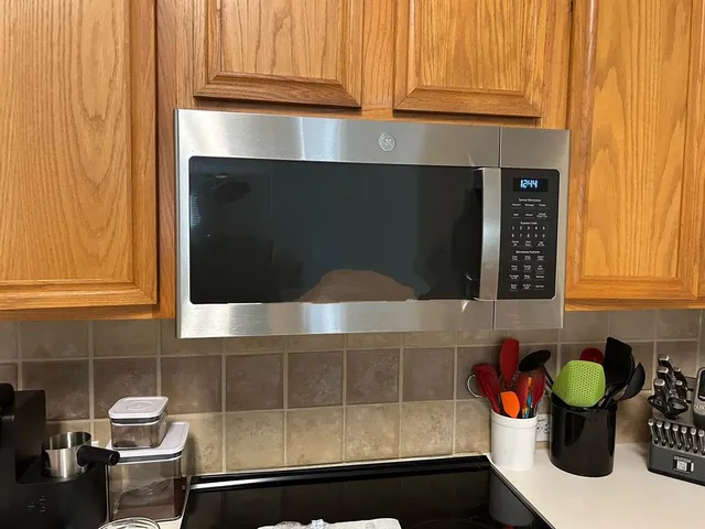 $2,395 | 10312 Lake Park Drive, Fort Worth, TX 76053