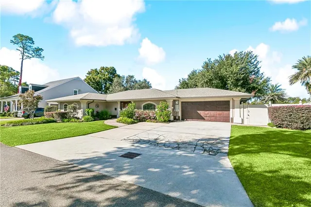 $495,000 | 845 Marino Drive, Norco, LA 70079