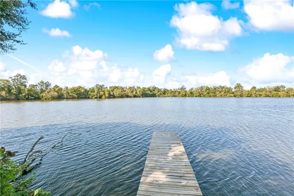 $485,000 | 845 Marino Drive, Norco, LA 70079