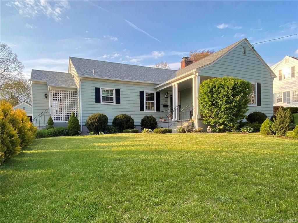 33 Mansfield Road New London, CT 06320 - Photo 1 of 1 Gallery Image 1