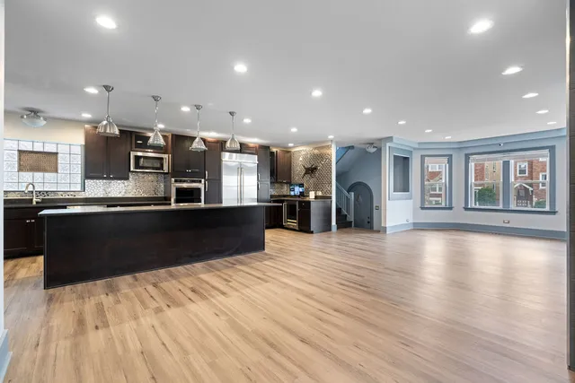 $554,900 | 2115 Kenilworth Avenue, Berwyn, IL 60402