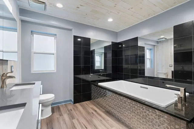 $554,900 | 2115 Kenilworth Avenue, Berwyn, IL 60402