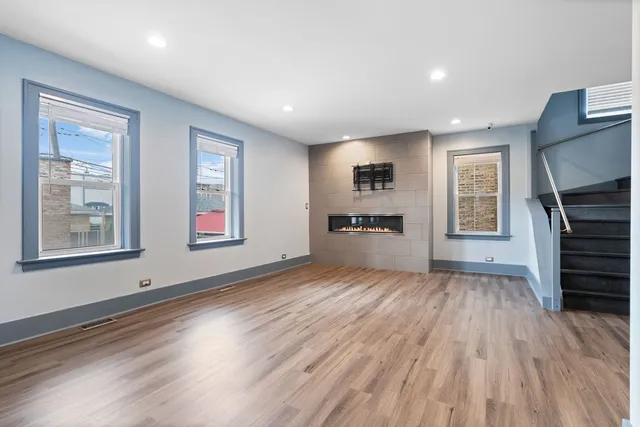 $554,900 | 2115 Kenilworth Avenue, Berwyn, IL 60402