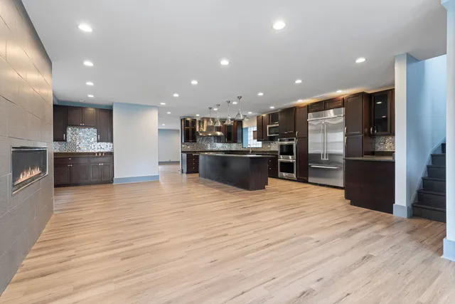 $554,900 | 2115 Kenilworth Avenue, Berwyn, IL 60402