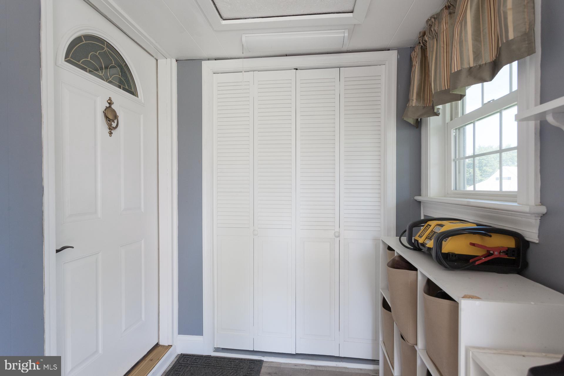 23 Quaint Road Levittown, PA 19057 - Photo 3 of 30 Gallery Image 3