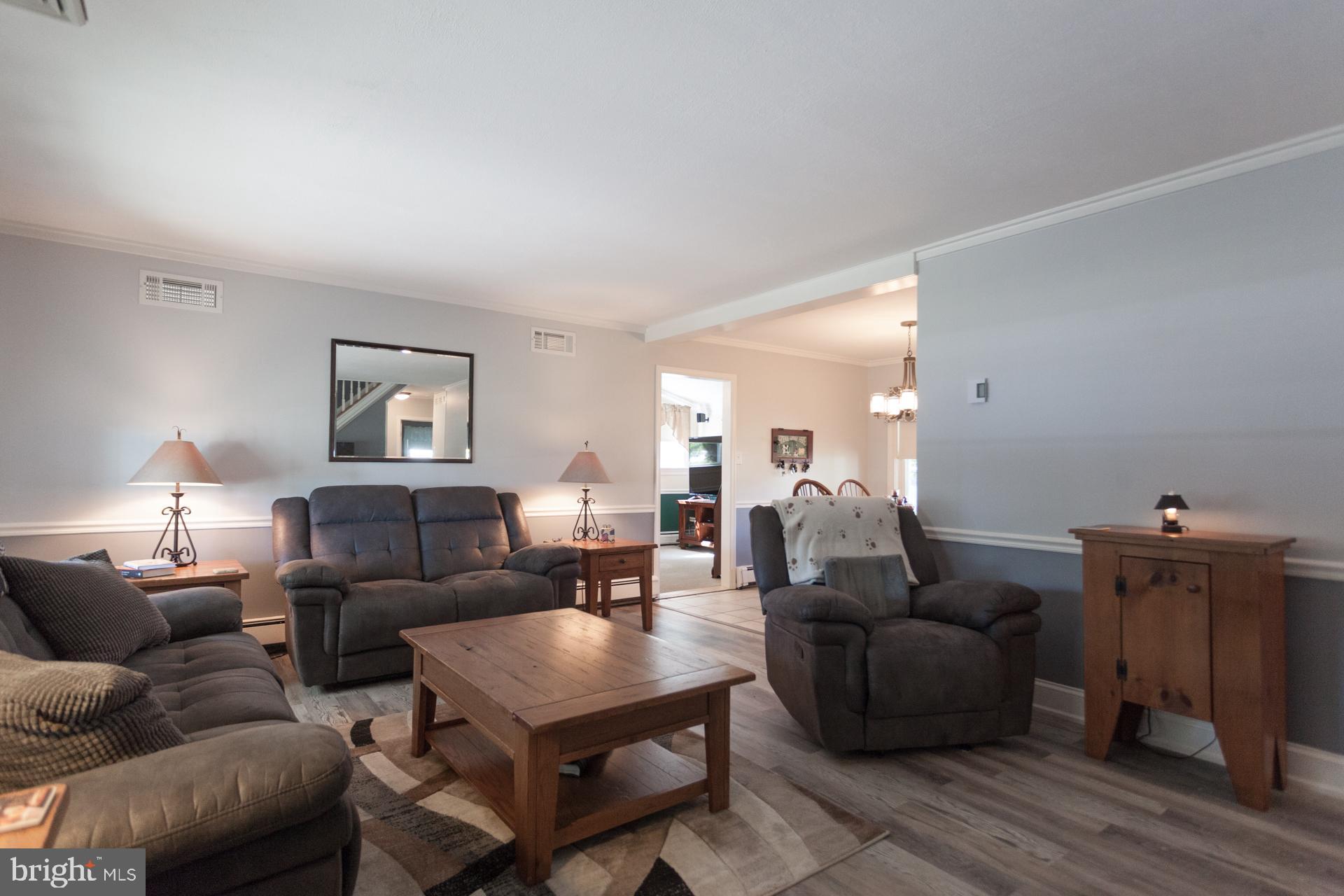 23 Quaint Road Levittown, PA 19057 - Photo 7 of 30 Gallery Image 7