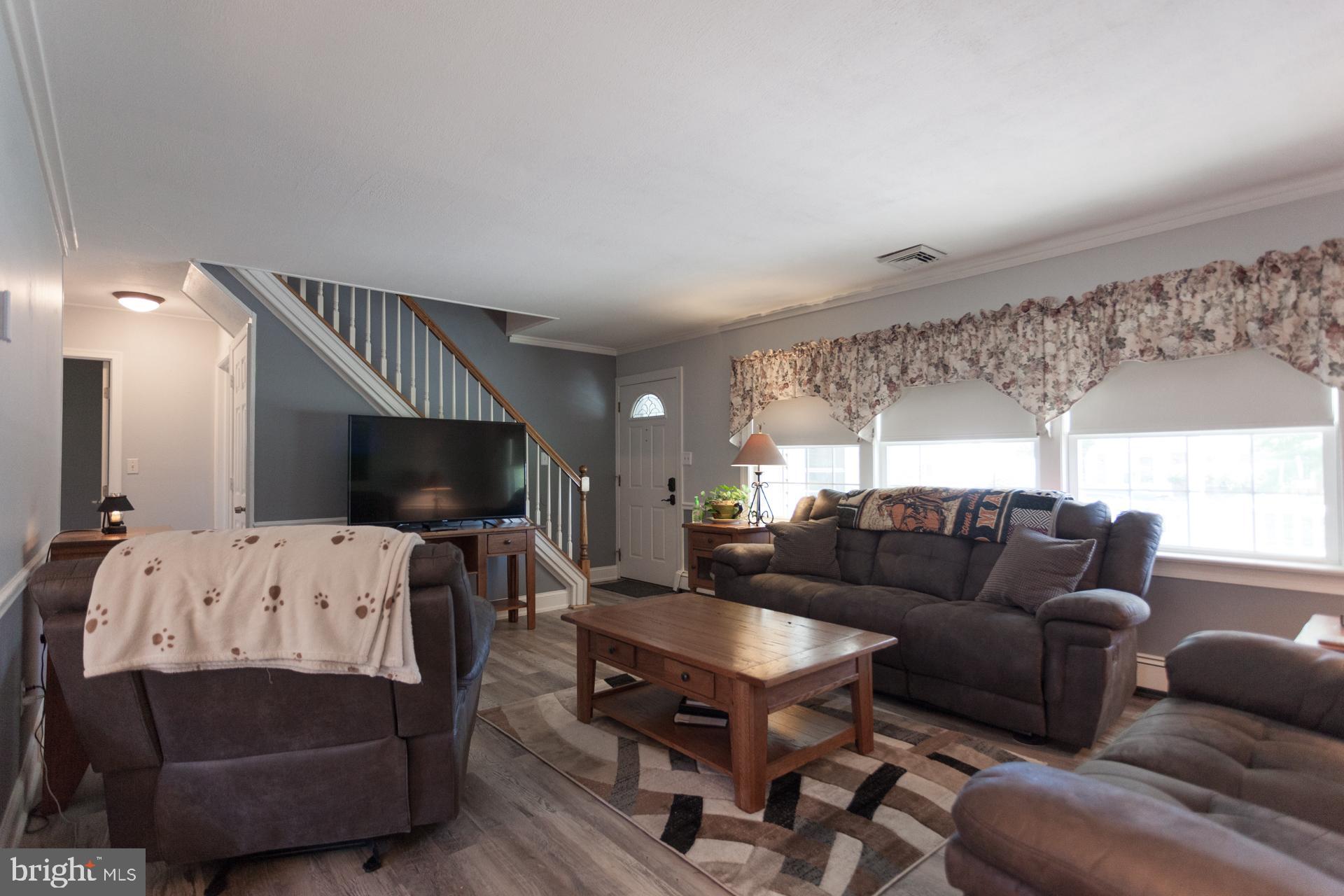 23 Quaint Road Levittown, PA 19057 - Photo 8 of 30 Gallery Image 8
