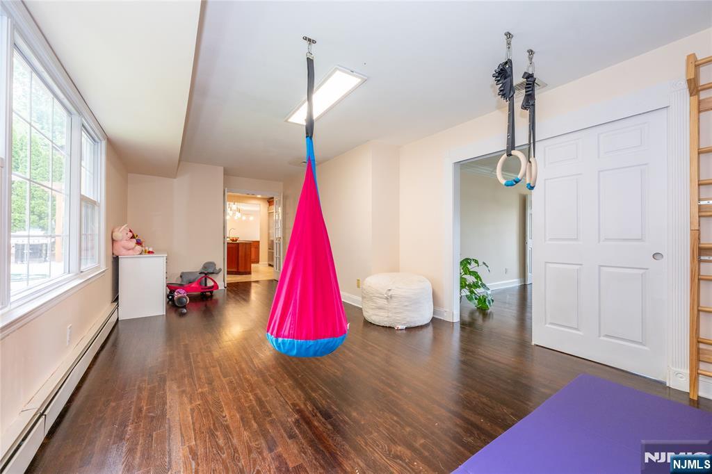 12 Rene Court Wayne, NJ 07470 - Photo 13 of 33