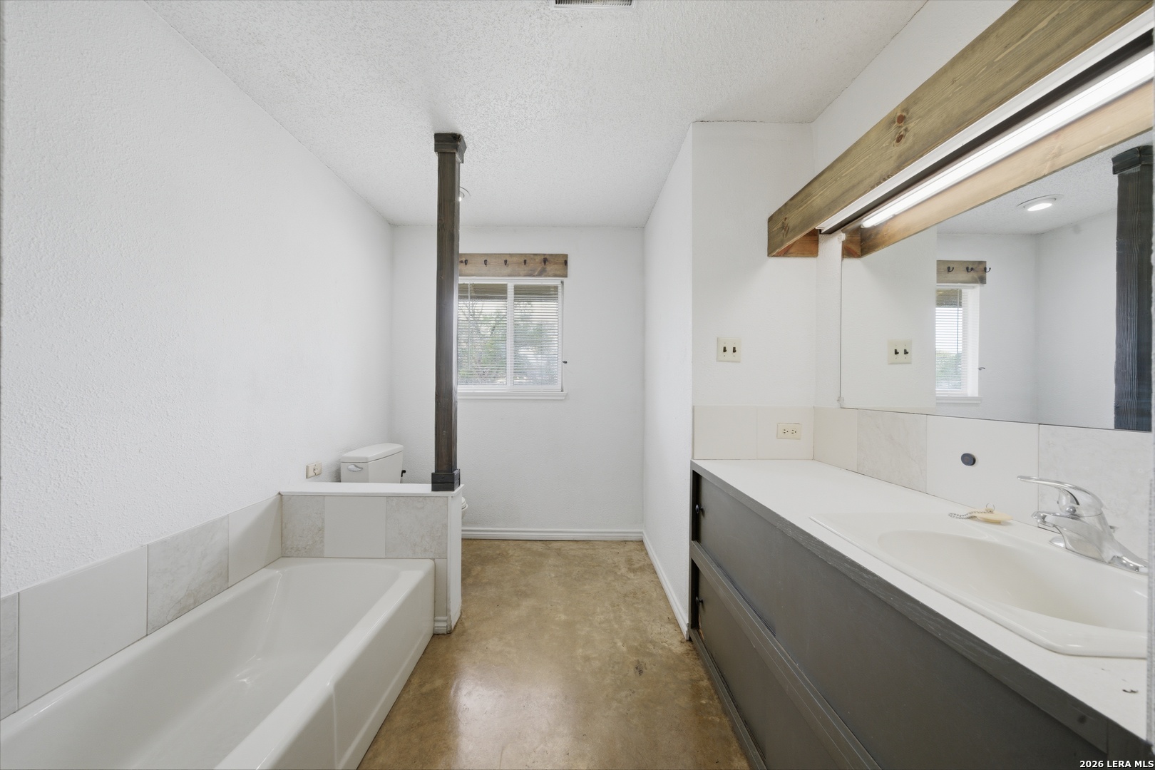 144 Oak Park Road Adkins, TX 78101 - Photo 14 of 25