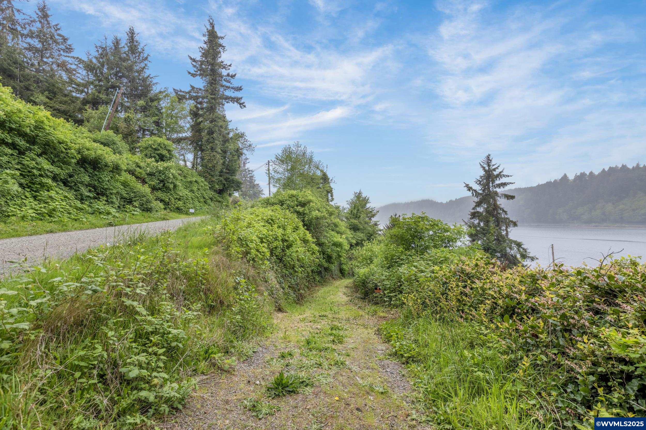 5916 South Bay Road Toledo, OR 97391 - Photo 8 of 19 Gallery Image 8