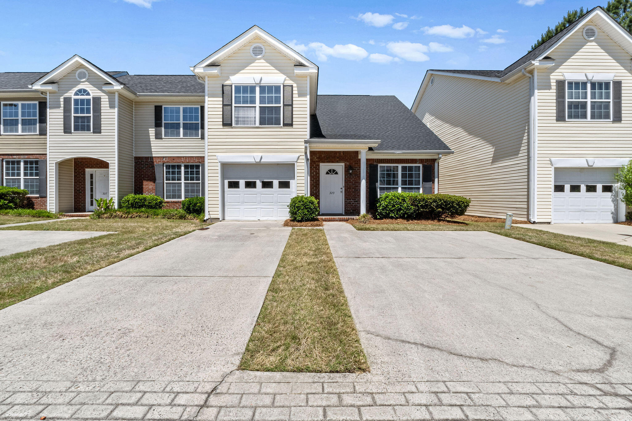 329 Hogan Way Evans, GA 30809 - Photo 1 of 26 Main