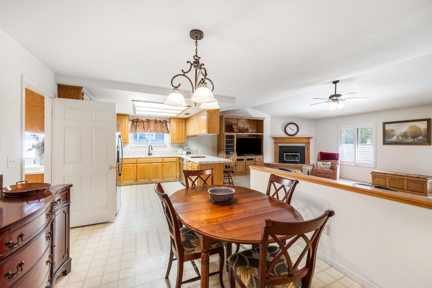 1495 Portola Valley Road Yuba City, CA 95993 - Photo 11 of 43