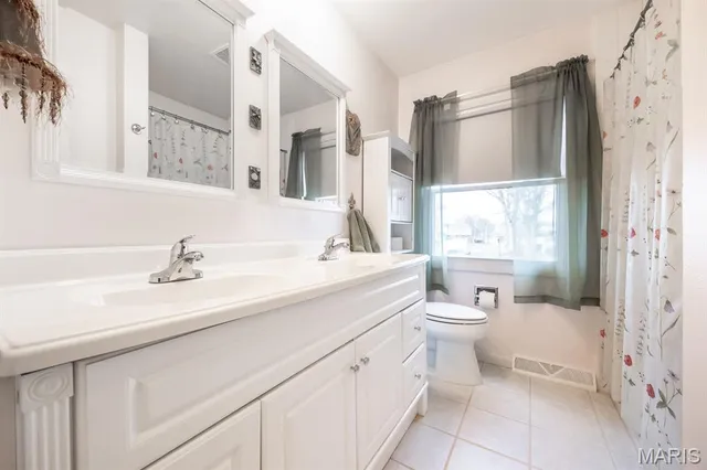 $262,500 | 27 Coachlight Drive, Mascoutah, IL 62258