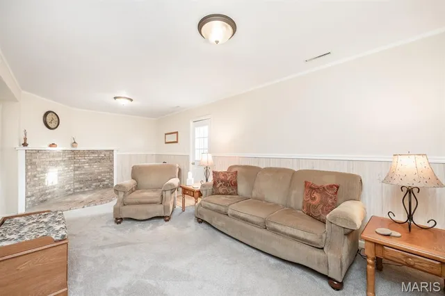 $262,500 | 27 Coachlight Drive, Mascoutah, IL 62258