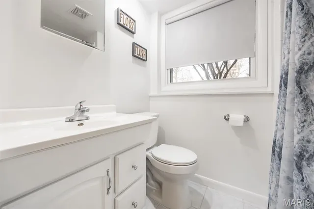 $262,500 | 27 Coachlight Drive, Mascoutah, IL 62258