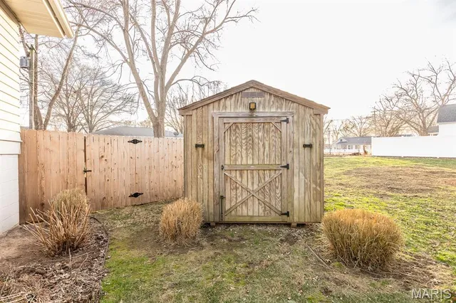 $262,500 | 27 Coachlight Drive, Mascoutah, IL 62258