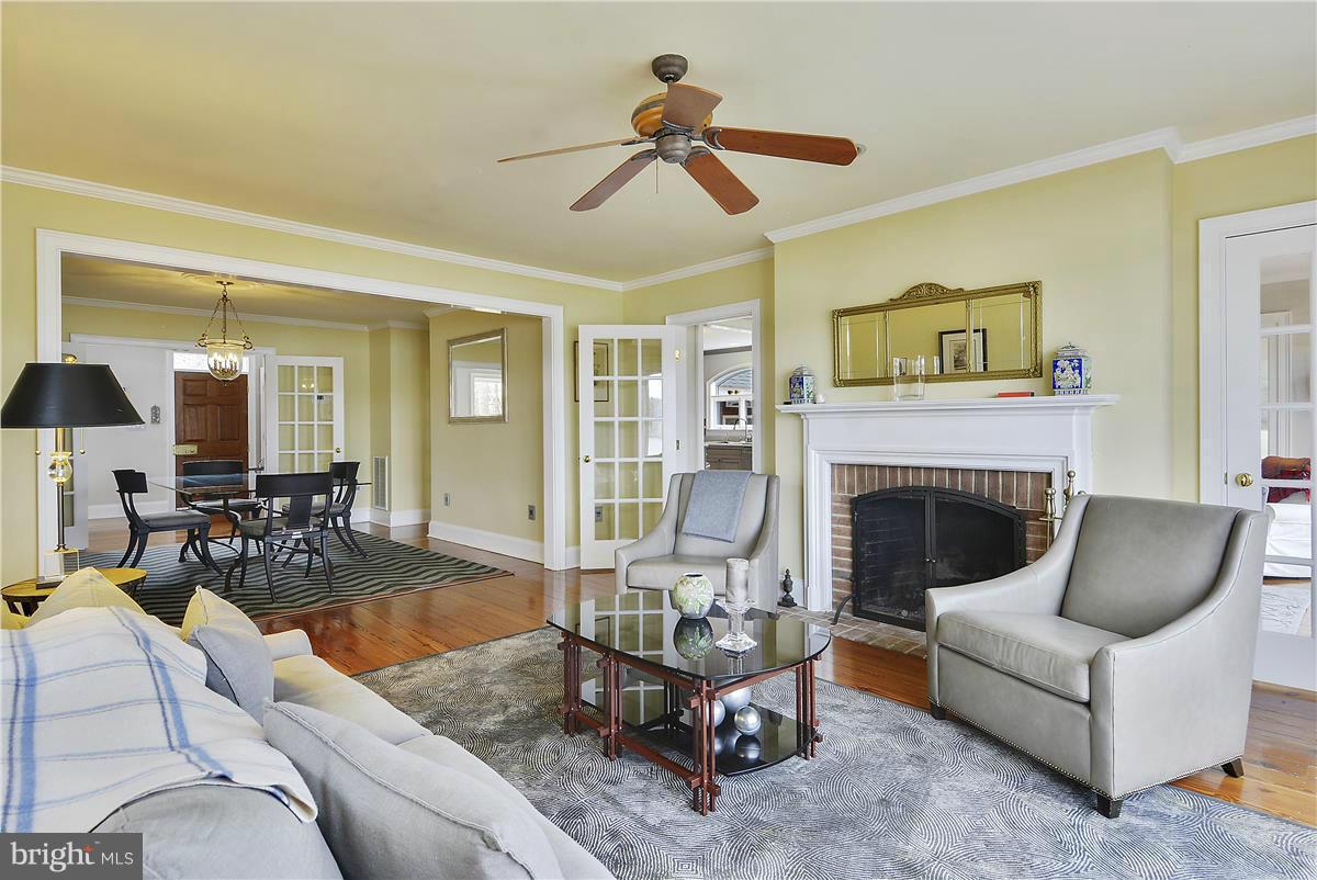 9062 Bozman Neavitt Road St. Michaels, MD 21663 - Photo 11 of 30 Living Room