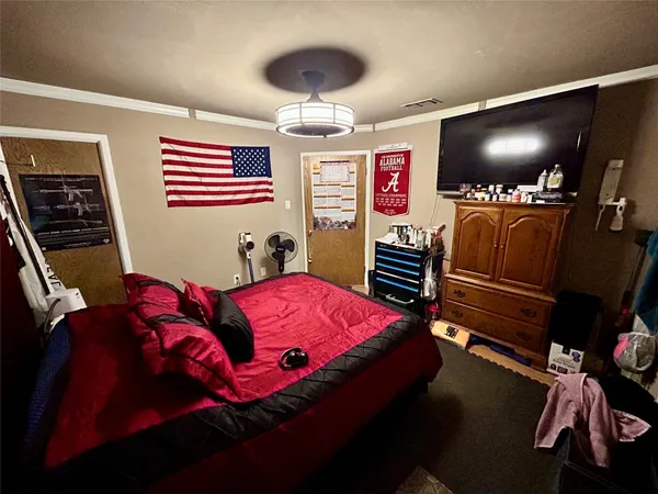 a view of empty room with windows