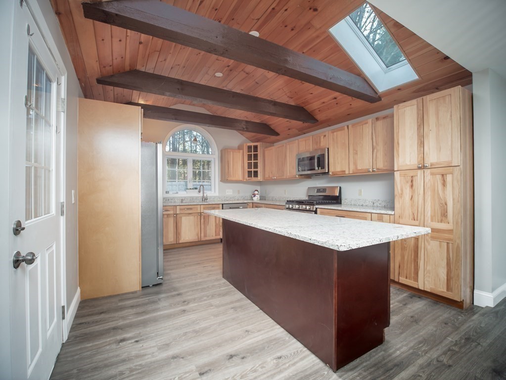 10 Algonquin Road Chelmsford, MA 01824 - Photo 11 of 42 Gallery Image 11