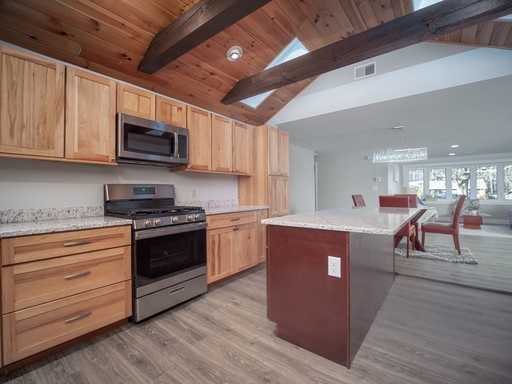 10 Algonquin Road Chelmsford, MA 01824 - Photo 14 of 42 Gallery Image 14