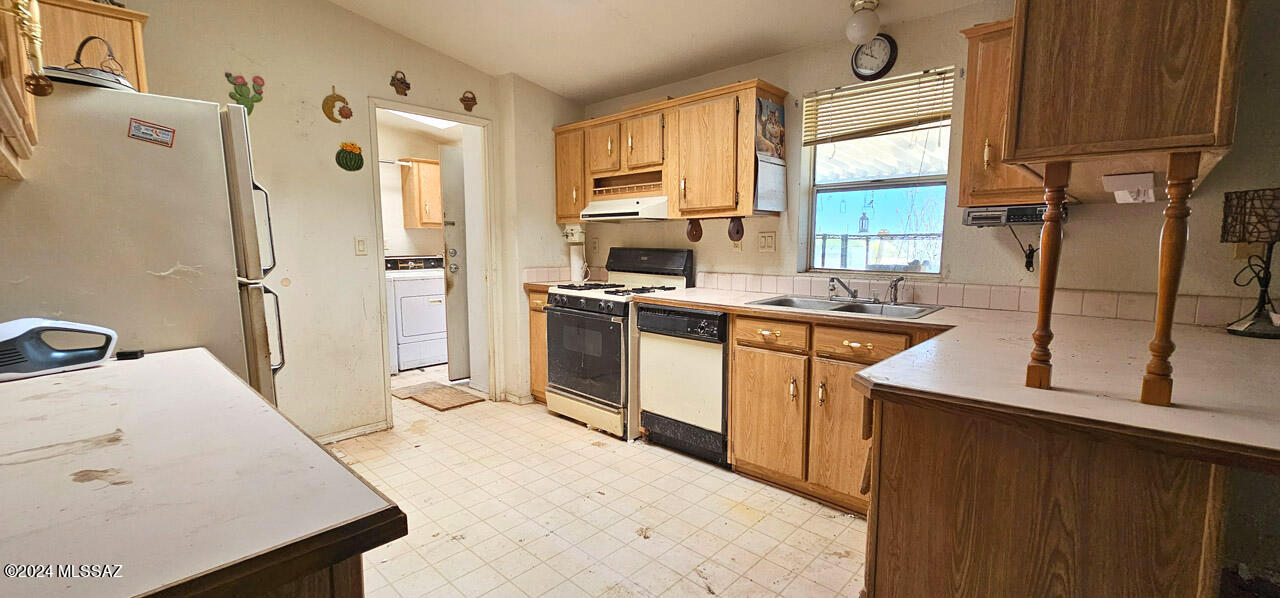 11810 West Ina Road, Unit 2 Tucson, AZ 85743 - Photo 16 of 32 Gallery Image 16