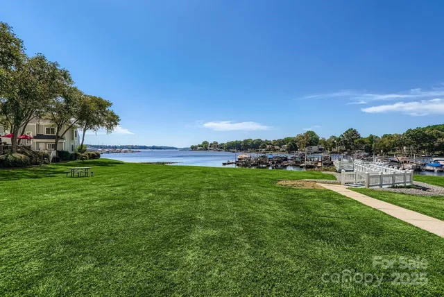 $449,000 | 18701 Nautical Drive, Unit 103, Cornelius, NC 28031