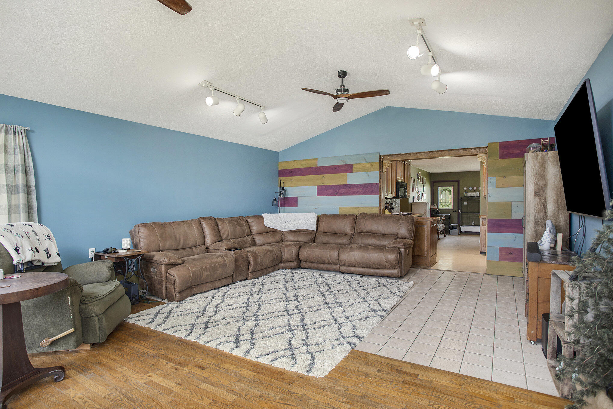 912 Kelley Road Montgomery, MI 49255 - Photo 13 of 45 018_912_kelley_rd_montgomery_mi_49255-18
