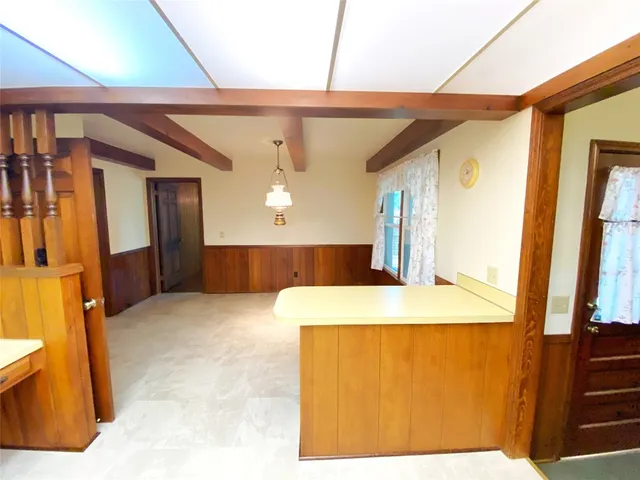 $415,000 | 23 Pembroke Drive, Endicott, NY 13760