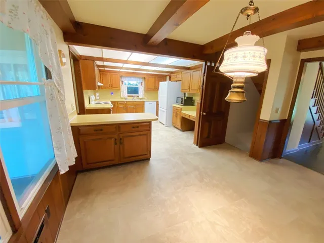 $415,000 | 23 Pembroke Drive, Endicott, NY 13760