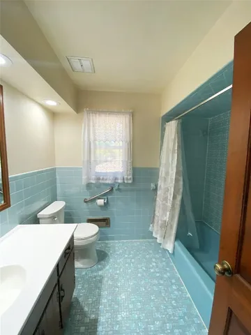 $395,000 | 23 Pembroke Drive, Endicott, NY 13760