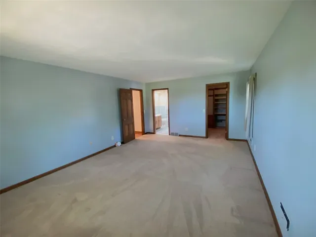 $415,000 | 23 Pembroke Drive, Endicott, NY 13760