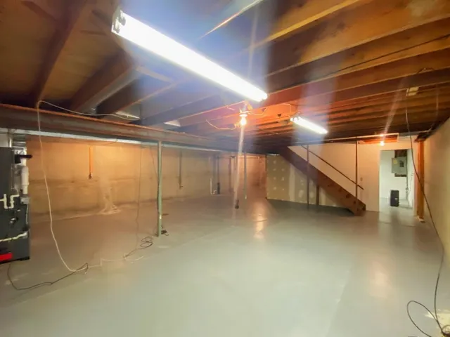 $395,000 | 23 Pembroke Drive, Endicott, NY 13760