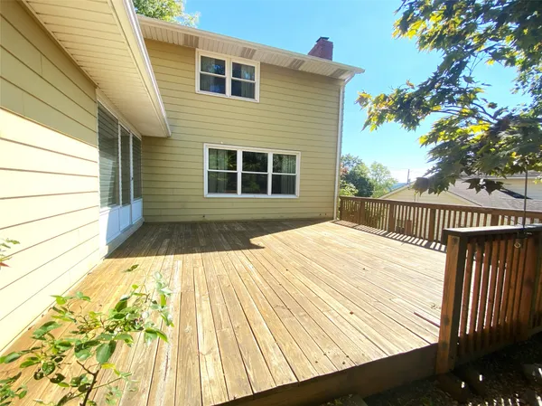 $395,000 | 23 Pembroke Drive, Endicott, NY 13760